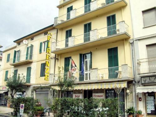 Hotel Firenze فياريجيو المظهر الخارجي الصورة