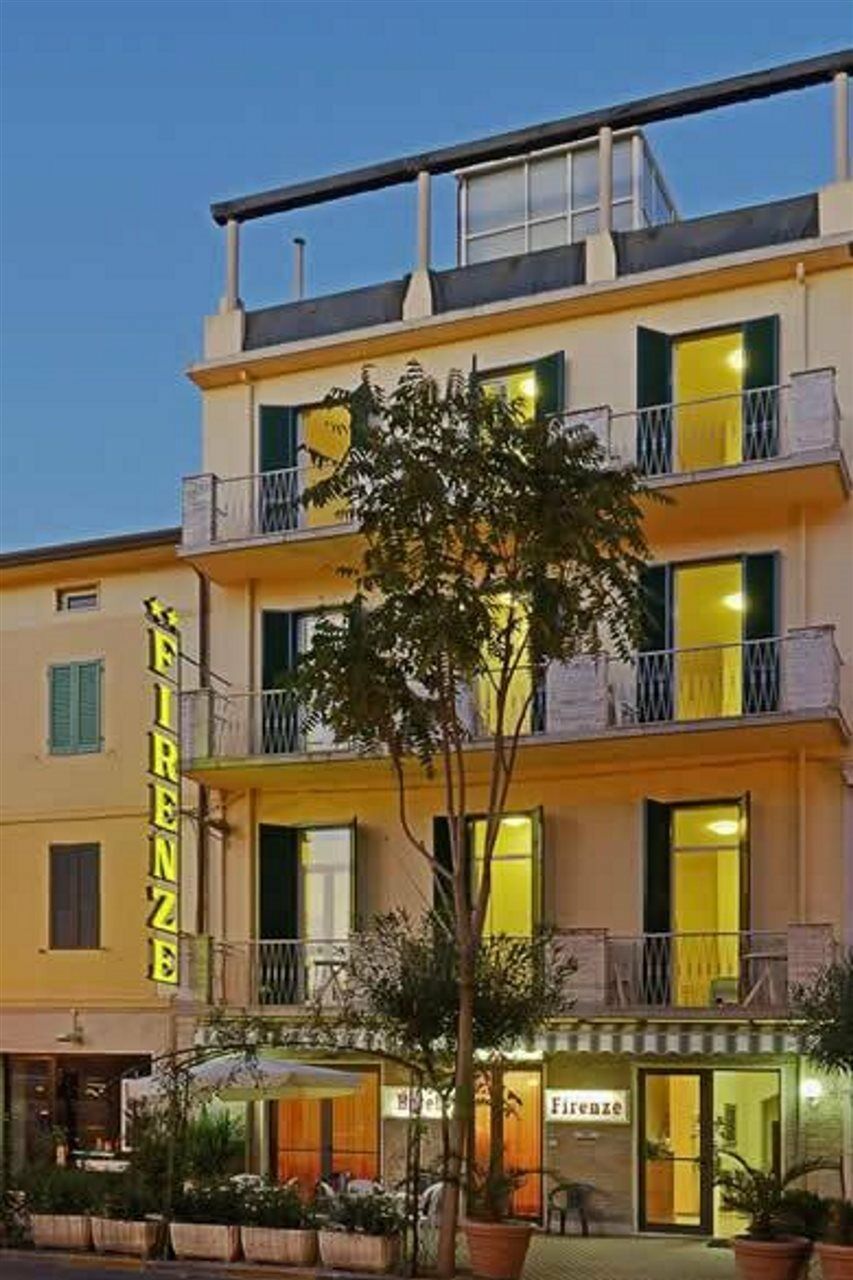 Hotel Firenze فياريجيو المظهر الخارجي الصورة